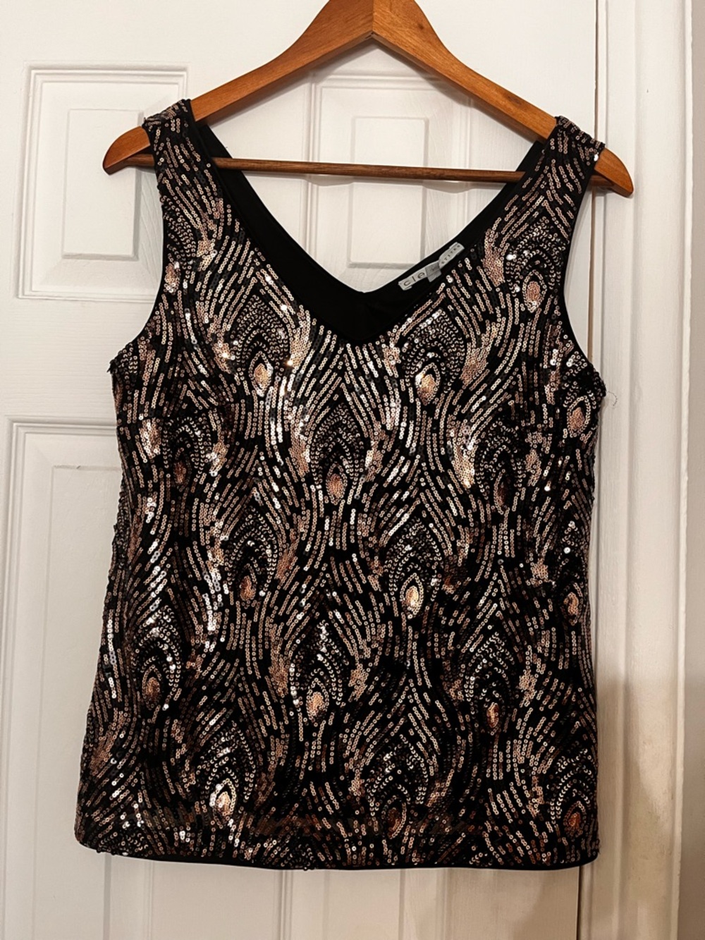 Cleo Petites Rose Gold Sequin Peacock V-Neck Sleeveless Top Black Small Petite